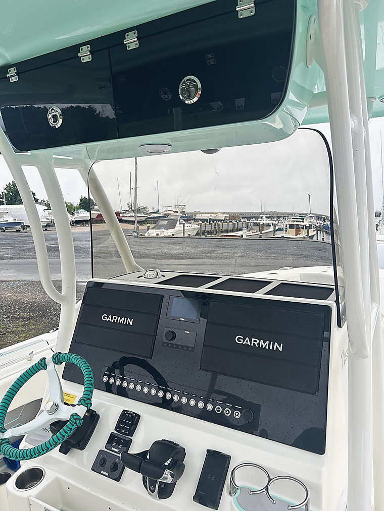 Electronics & Custom Dash Panels: a job by Evolution Marine Electronics