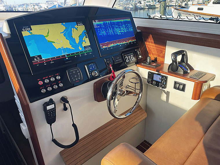 Electronics & Custom Dash Panels: a job by Evolution Marine Electronics
