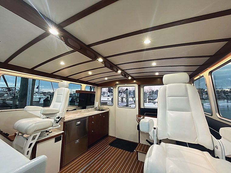 Lighting: a job by Evolution Marine Electronics