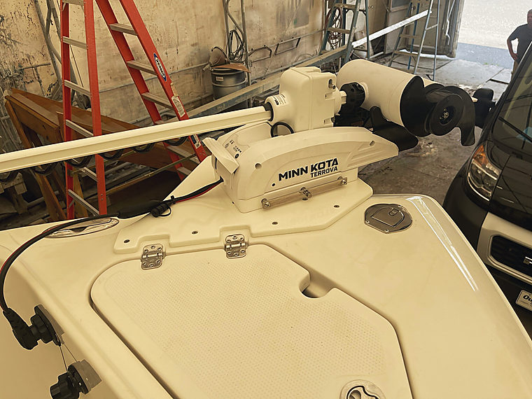 Trolling Motors: a job by Evolution Marine Electronics