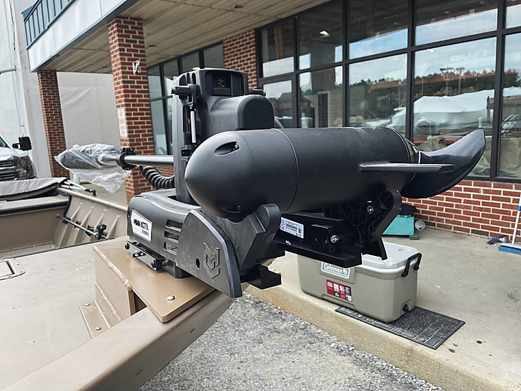 Trolling Motors: a job by Evolution Marine Electronics