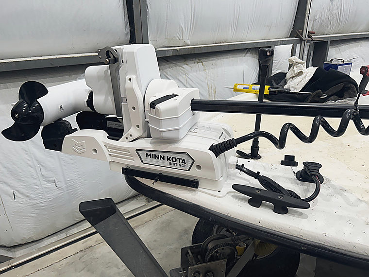 Trolling Motors: a job by Evolution Marine Electronics