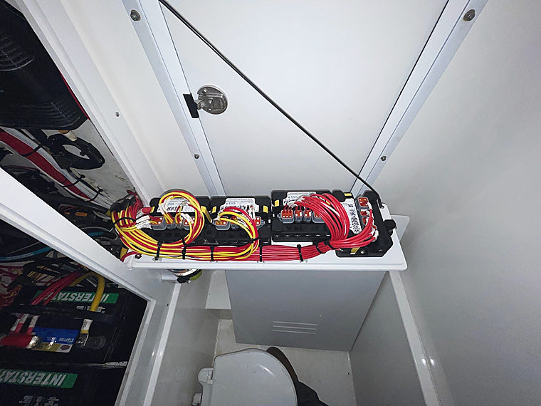 Wiring: a job by Evolution Marine Electronics