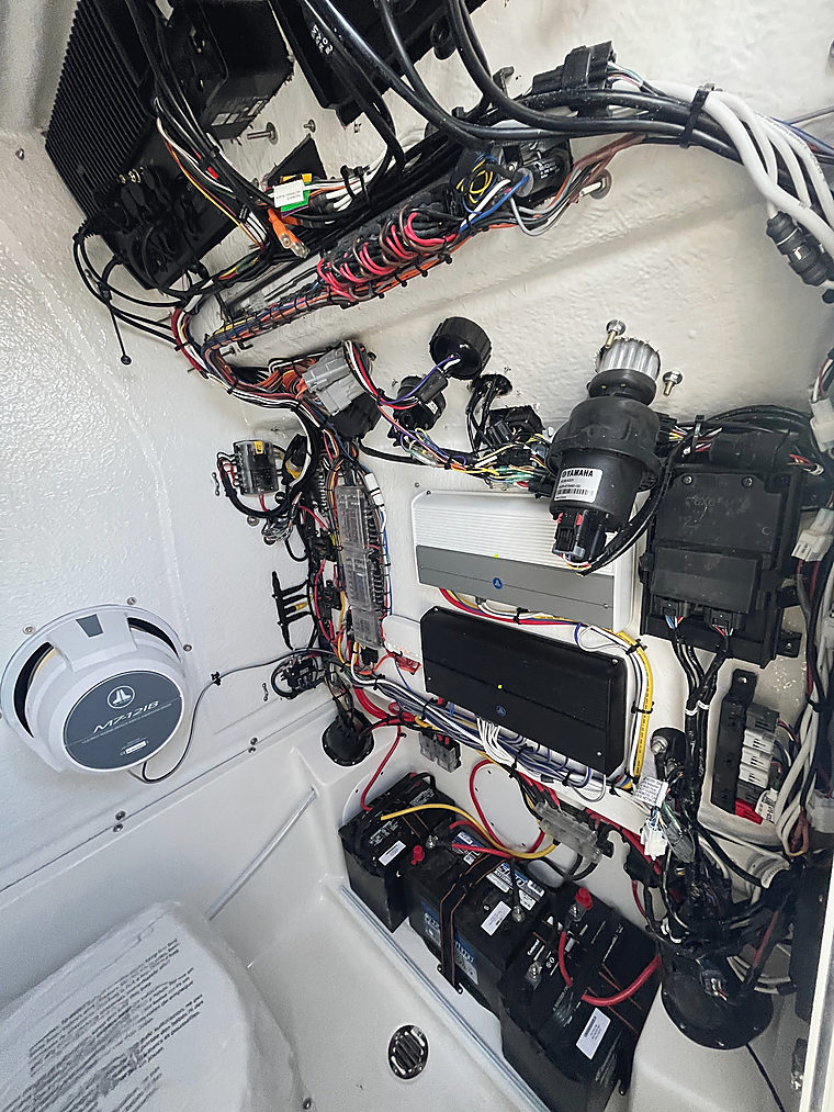 Wiring: a job by Evolution Marine Electronics